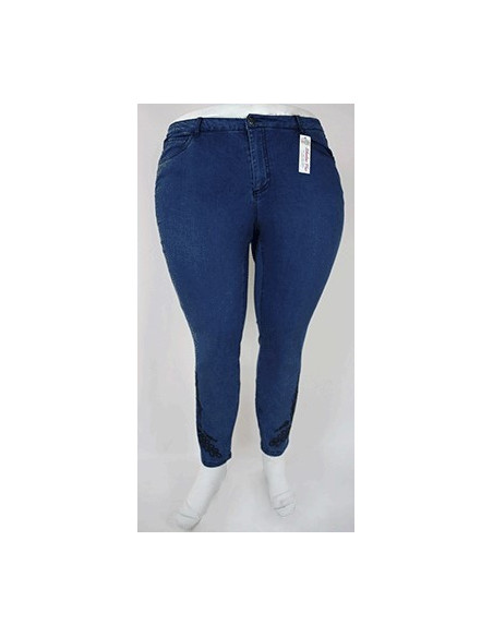Jean-talla-grande-18-skinny-flor-en-la-bota-R0413