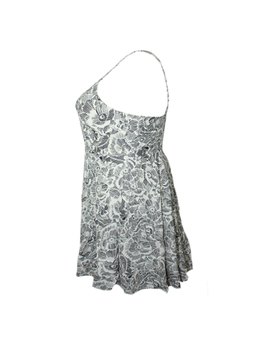Vestido-corto-talla-grande-2XL-blaco-con-flores-negras-OLD-NAVY-R0574